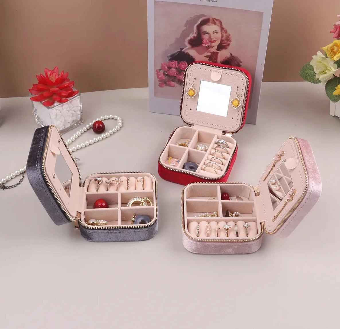 Luxe Lock Velvet Jewelry Box