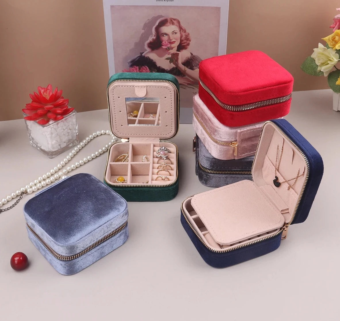 Luxe Lock Velvet Jewelry Box